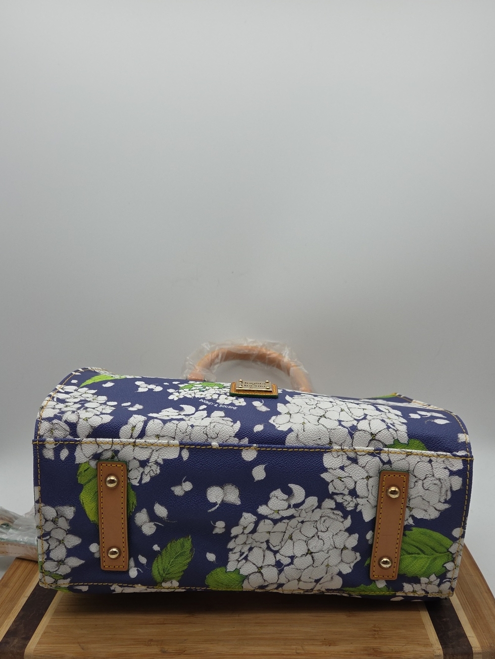 NWT Dooney and Bourke Hydrangea Janine Satchel Bag - Picture 9 of 16